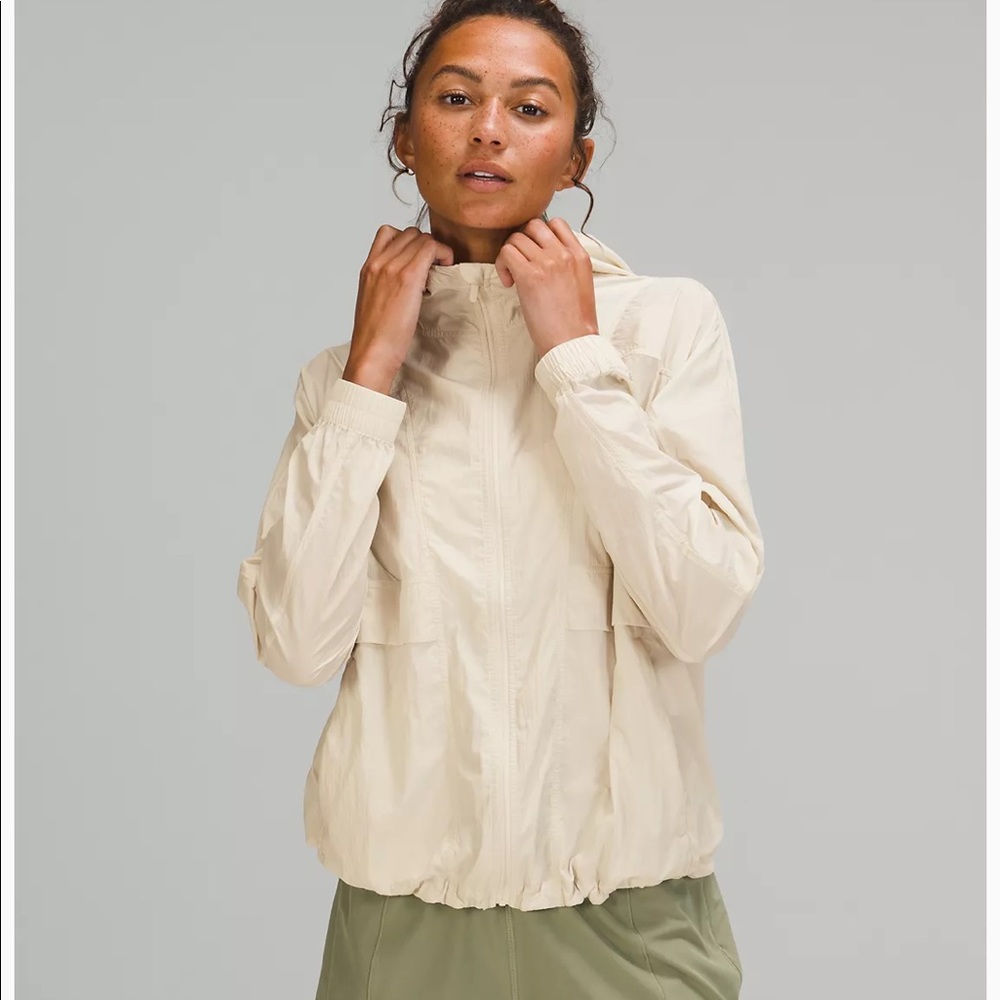 Lululemon quarter zip wind breaker!